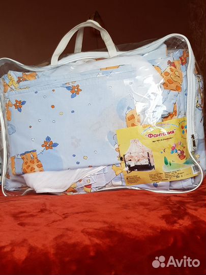 Бортики и постельное бельё в детскую кроватку