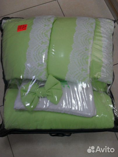 Комплект в круглую/ овальную кроватку