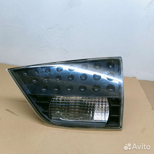 Фонарь задний правый Mitsubishi Outlander 2