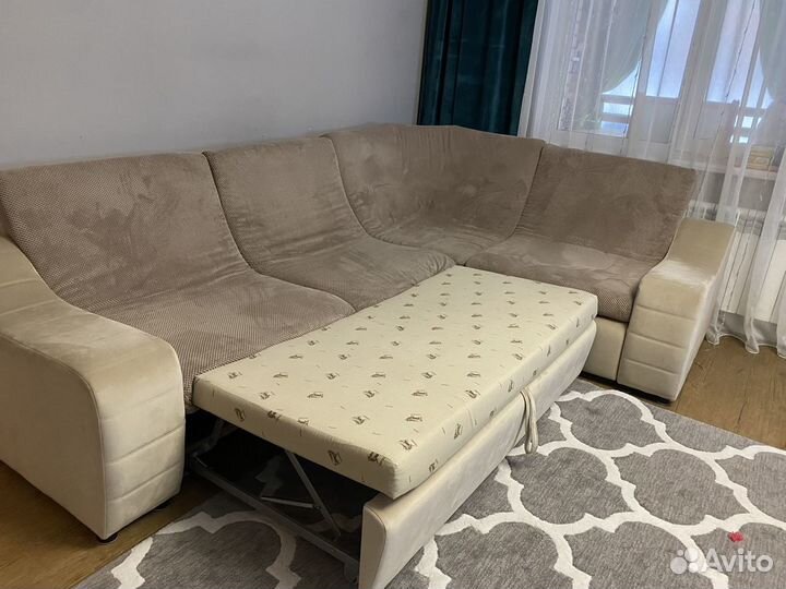 Угловой диван