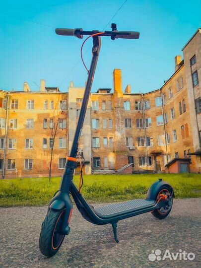 Электросамокат Ninebot kickscooter F40