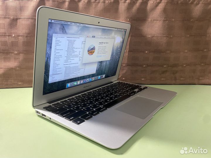 Apple MacBook Air 11 Mid 2011