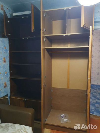 Шкаф