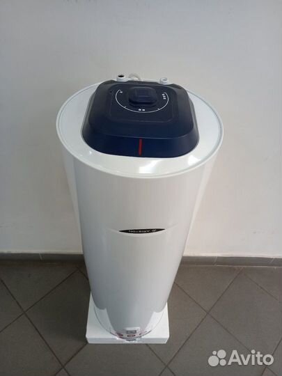 Новый водонагреватель Ariston BLU1 R ABS 80 V Slim