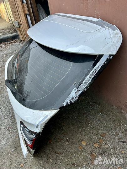 Крышка багажника Kia XCeed 20