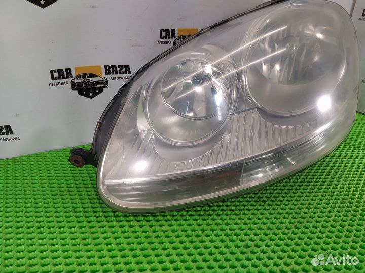 Фара левая L Volkswagen Jetta