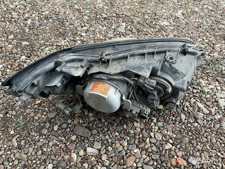 Фара Subaru Legacy