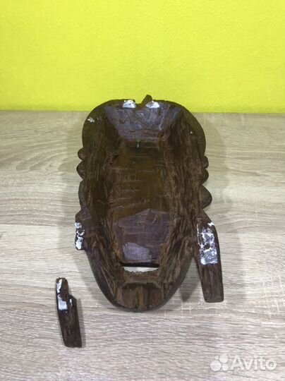 Б.349 Маска из красного дерева