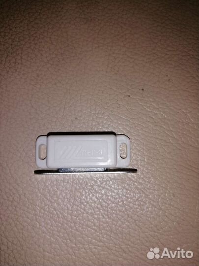 Мебельная фурнитура