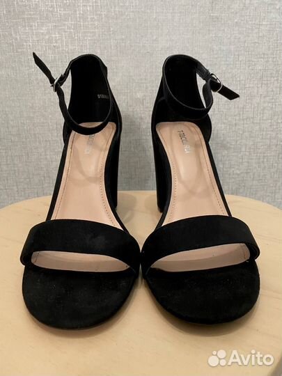 Босоножки женские 40 размер черные