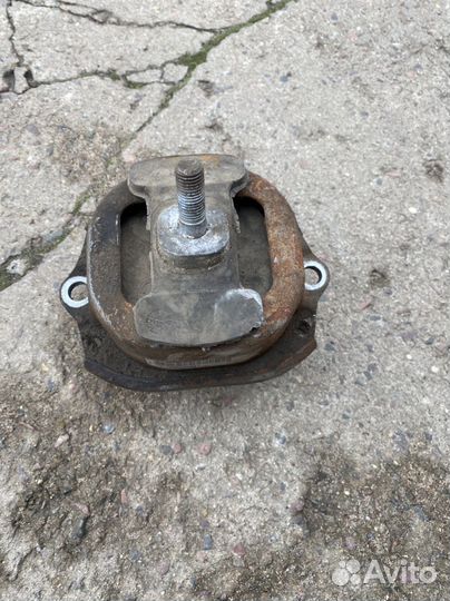 Bmw x6 e71 подушка двигателя