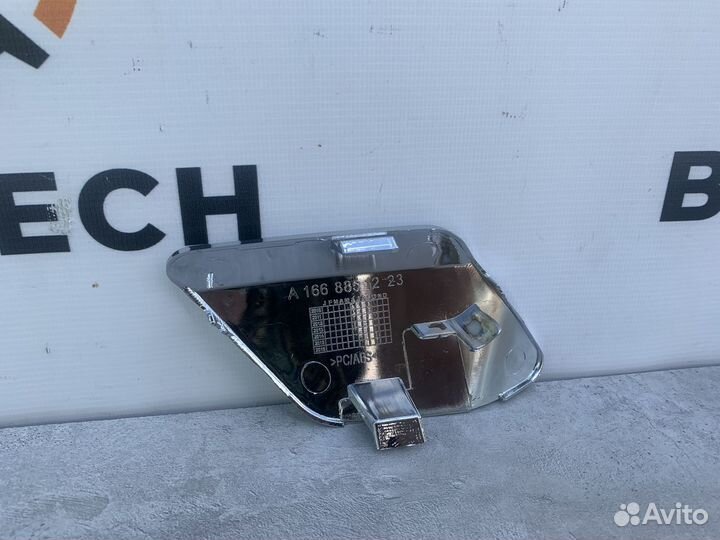 Заглушка буксировочного крюка Mercedes A1668851223