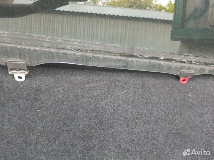 Стекло заднее правое Toyota Prius ZVW30 2ZR-FXE