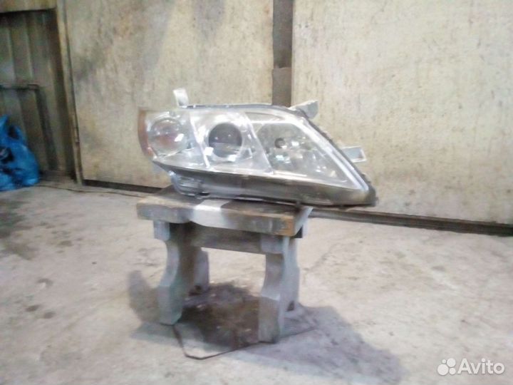 Фара toyota camry 40 б/у