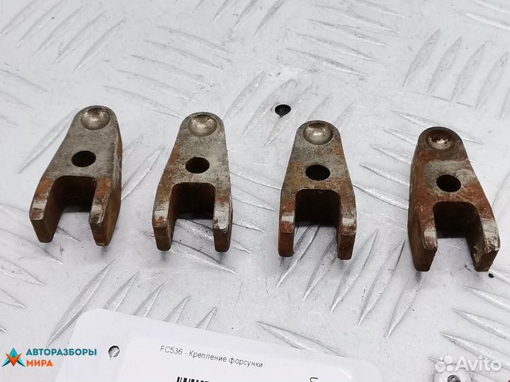 Крепление форсунки Mercedes-Benz C-Класс