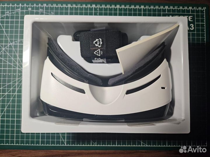 Очки виртуальной реальности Samsung Gear VR