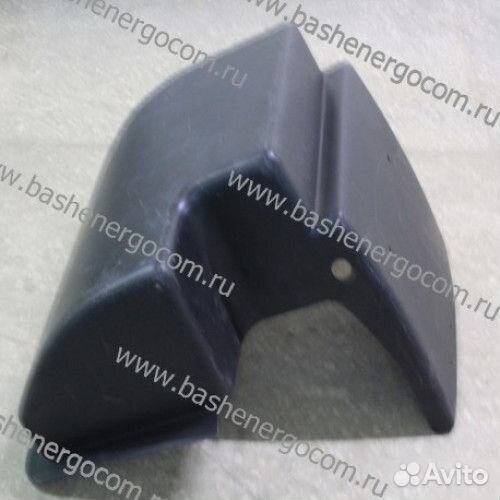 Брызговик правый 4370-8403270-010 маз