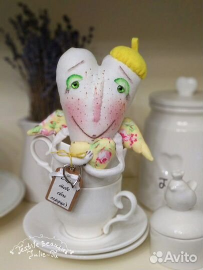 Интерьерная игрушка Сердечный ангел (ручная работа