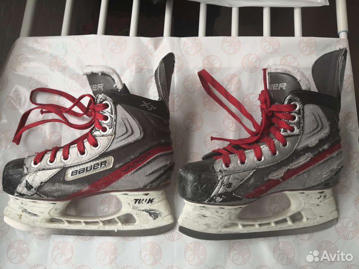 Хоккейные коньки Bauer vapor 3x р-р 2,5