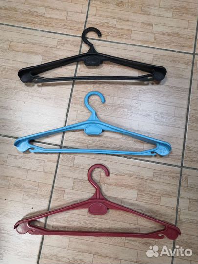 Вешалки плечики