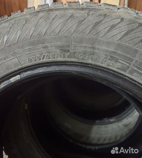 Yokohama Ice Guard IG65 235/65 R17 108T