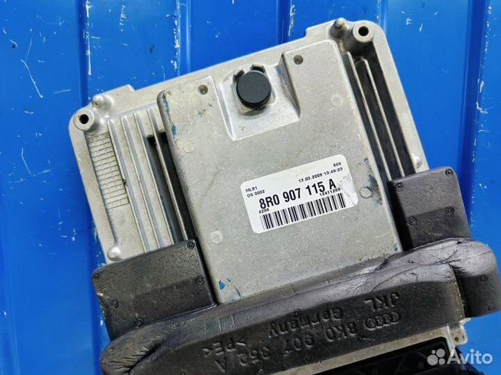 Блок управления двс Audi Q5 8R 2.0 CDN 2009