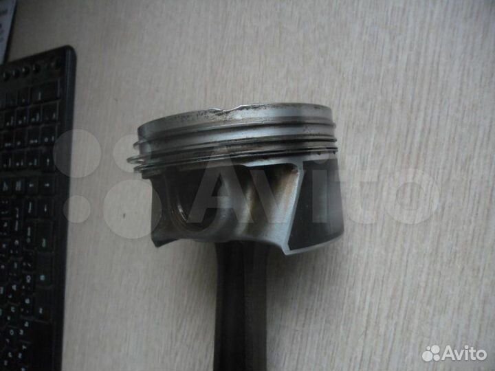 Поршень Skoda Octavia A5 2.0 tfsi