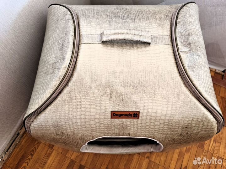 Дом для собак и кошек 