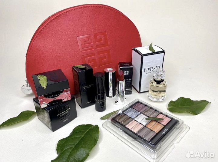 Наборы косметики Givenchy