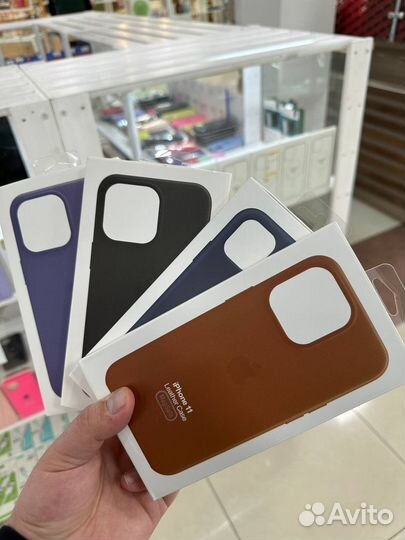 Чехол на iPhone 11 MagSafe кожа