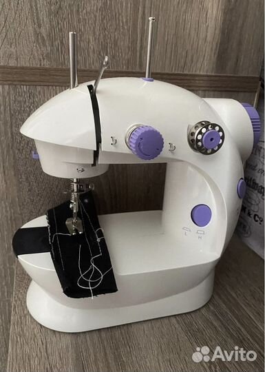 Мини швейная машина