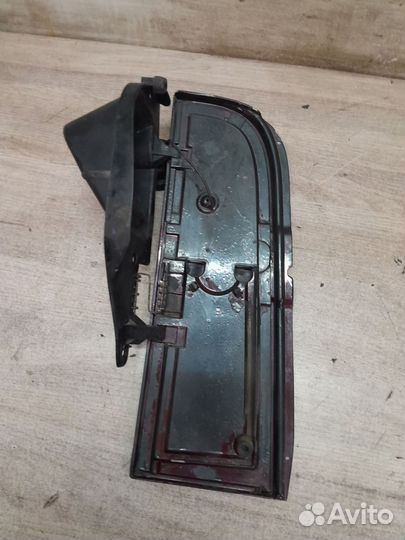 Лючок бензобака Mercedes-Benz Vito W639 (2003—2010