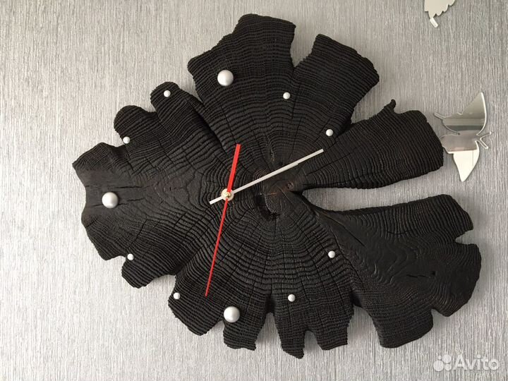 Часы из Дуба