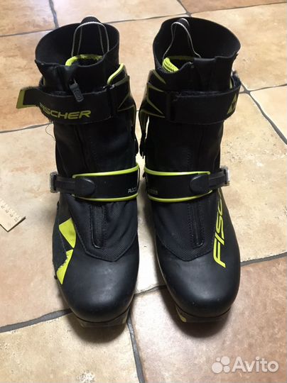 Лыжные ботинки fischer carbonlite