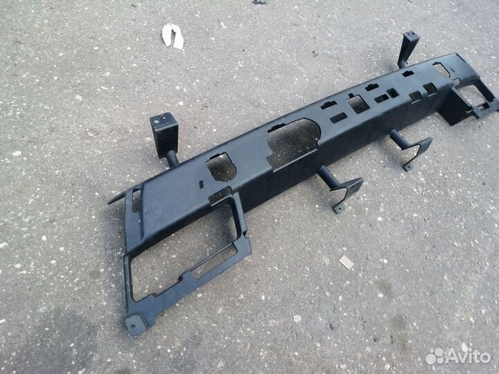 Усилитель переднего бампера Range Rover Sport 2