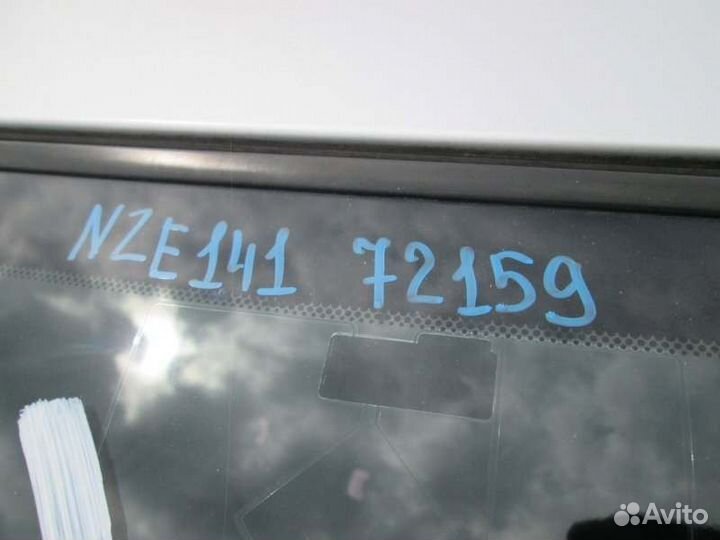 Лобовое стекло Toyota Corolla Fielder NZE141