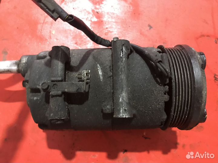 Компрессор кондиционера Ford Focus 2 1.8 kkda