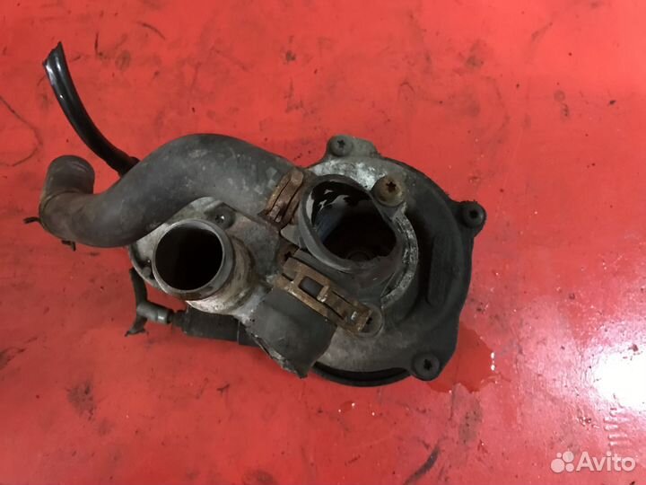 Помпа Форд Транзит 2.4 Ford Transit 2.4 2000-2006