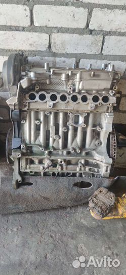 Двигатель B4204T11