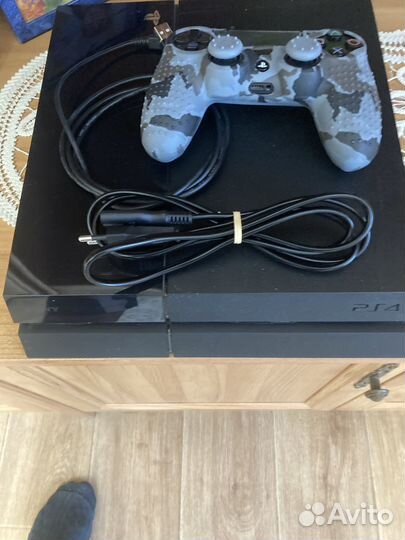 Игровая консоль ps4(CUH-1108A)
