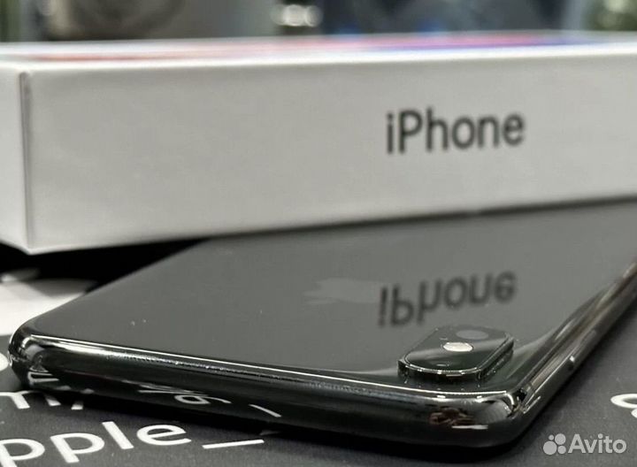 iPhone X, 64 ГБ