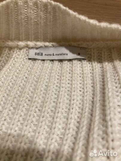 Свитеры женские