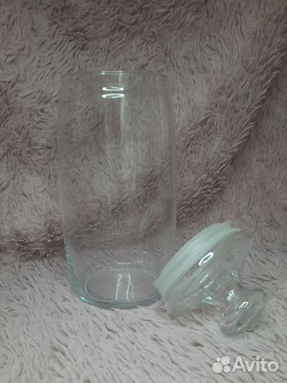 Стеклянная банка для сыпучих продуктов