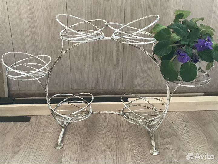 Подставка для цветов напольная металлическая