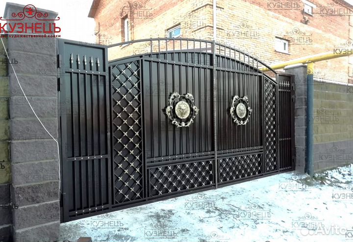 Кованые ворота автоматические