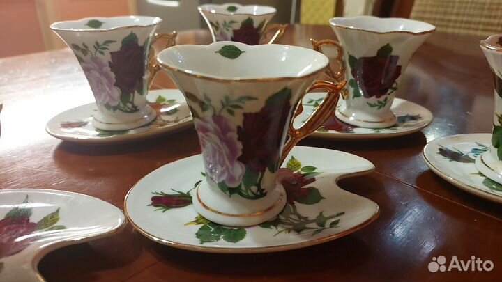 Кофейные чашки с блюдцами (набор)