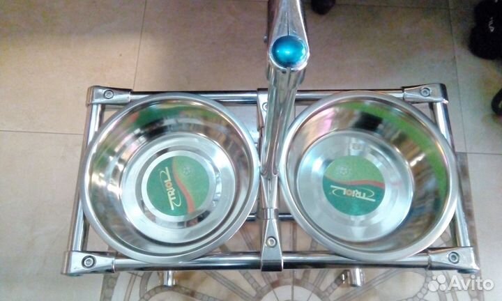 Подставка для кормления собак, регулируемая