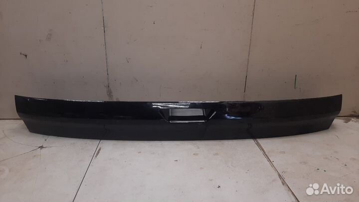 Накладка двери багажника Ford Kuga