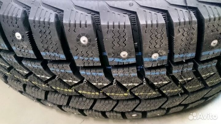 Viatti Brina Nordico V-522 235/45 R17 94T