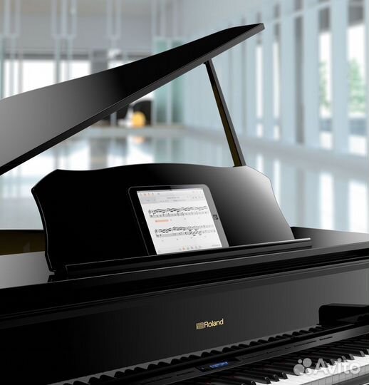 Цифровой рояль Roland + Аксессуары